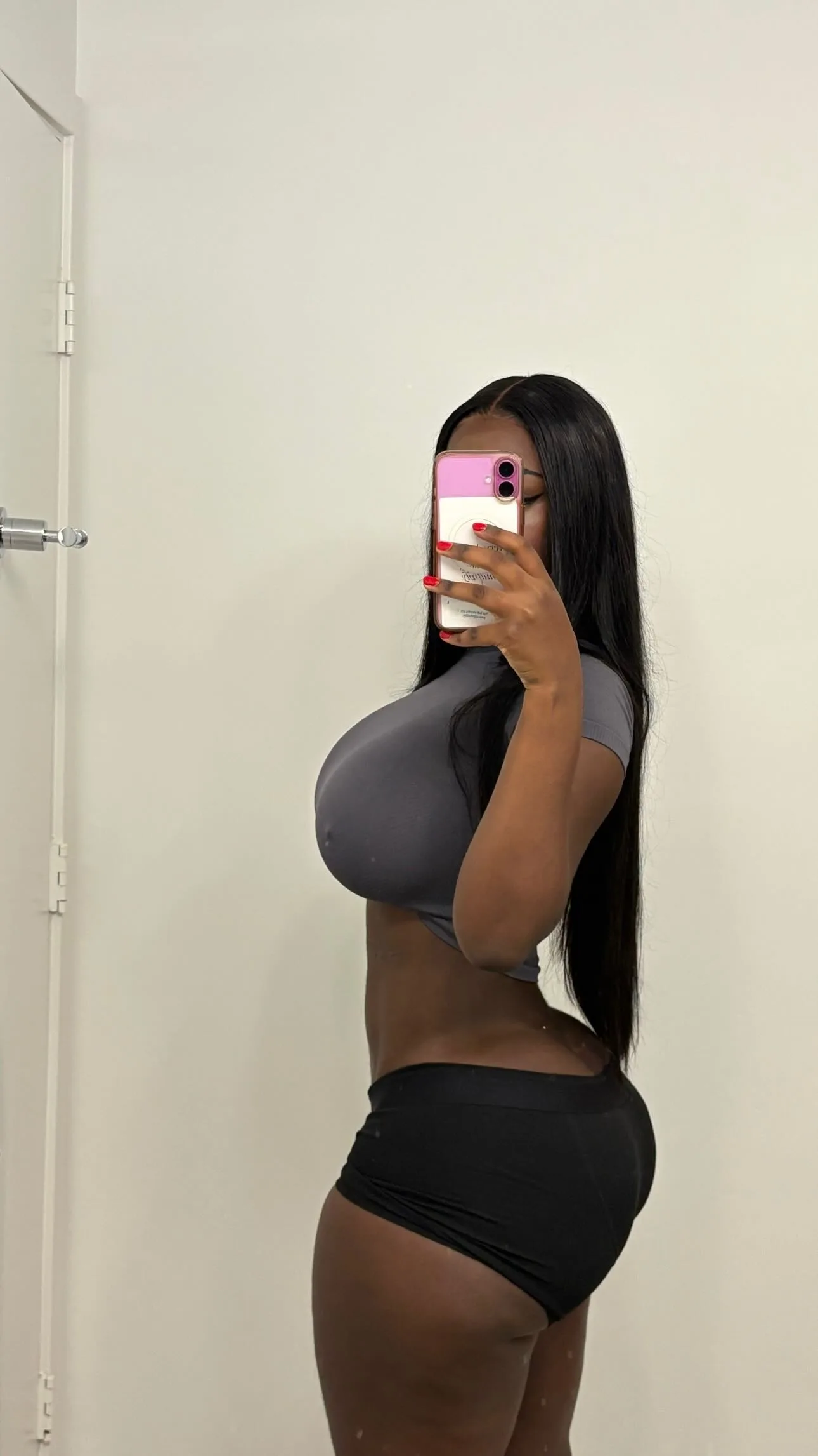 Bimbonique photo 5 — Ghanaian),  (American, Black