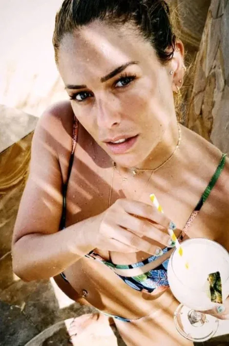 Blanca Suarez photo 10 — Actress, Influencer, Model, Spanish