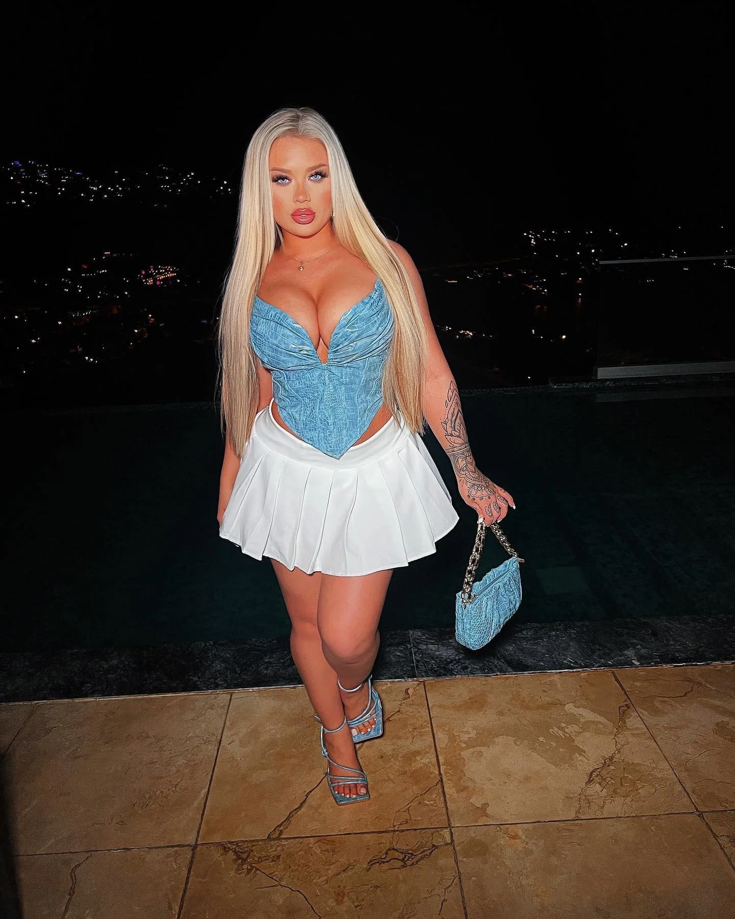Bliss Di Micco photo 7 — English, Blonde