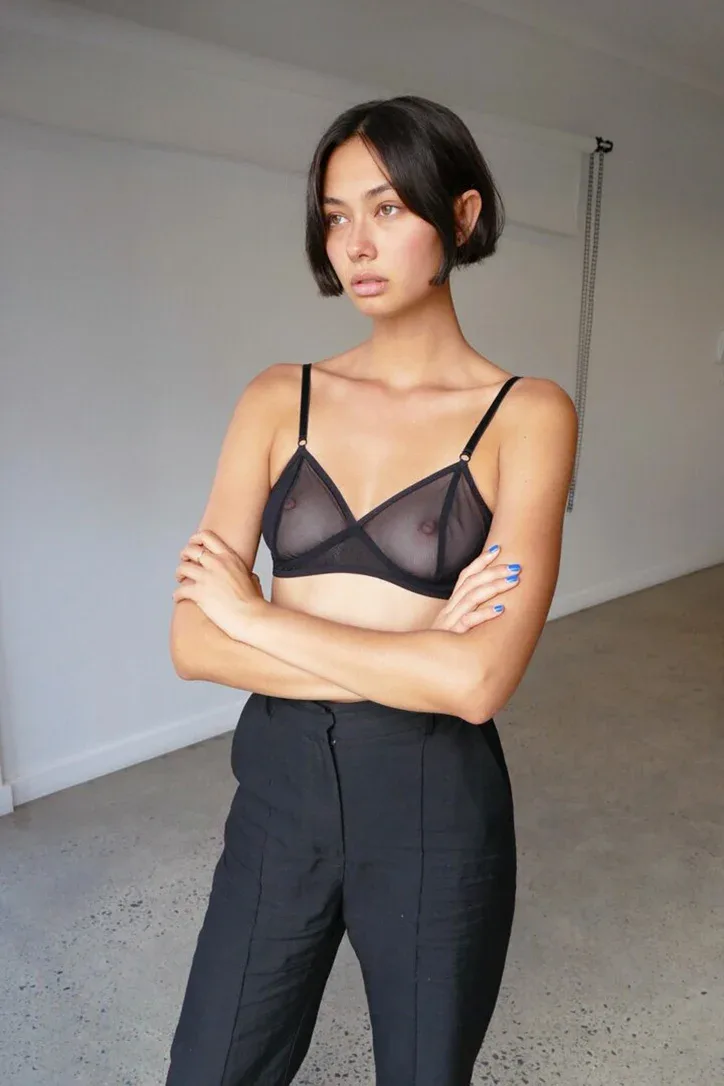 Bridget Hollitt photo 19 — Australian, Black