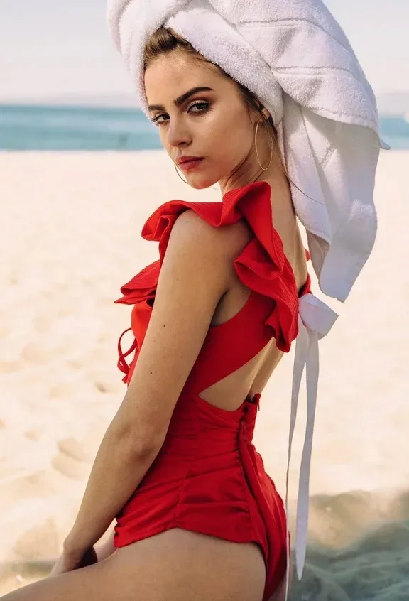 Bridget Satterlee photo 6 — Supermodel, American