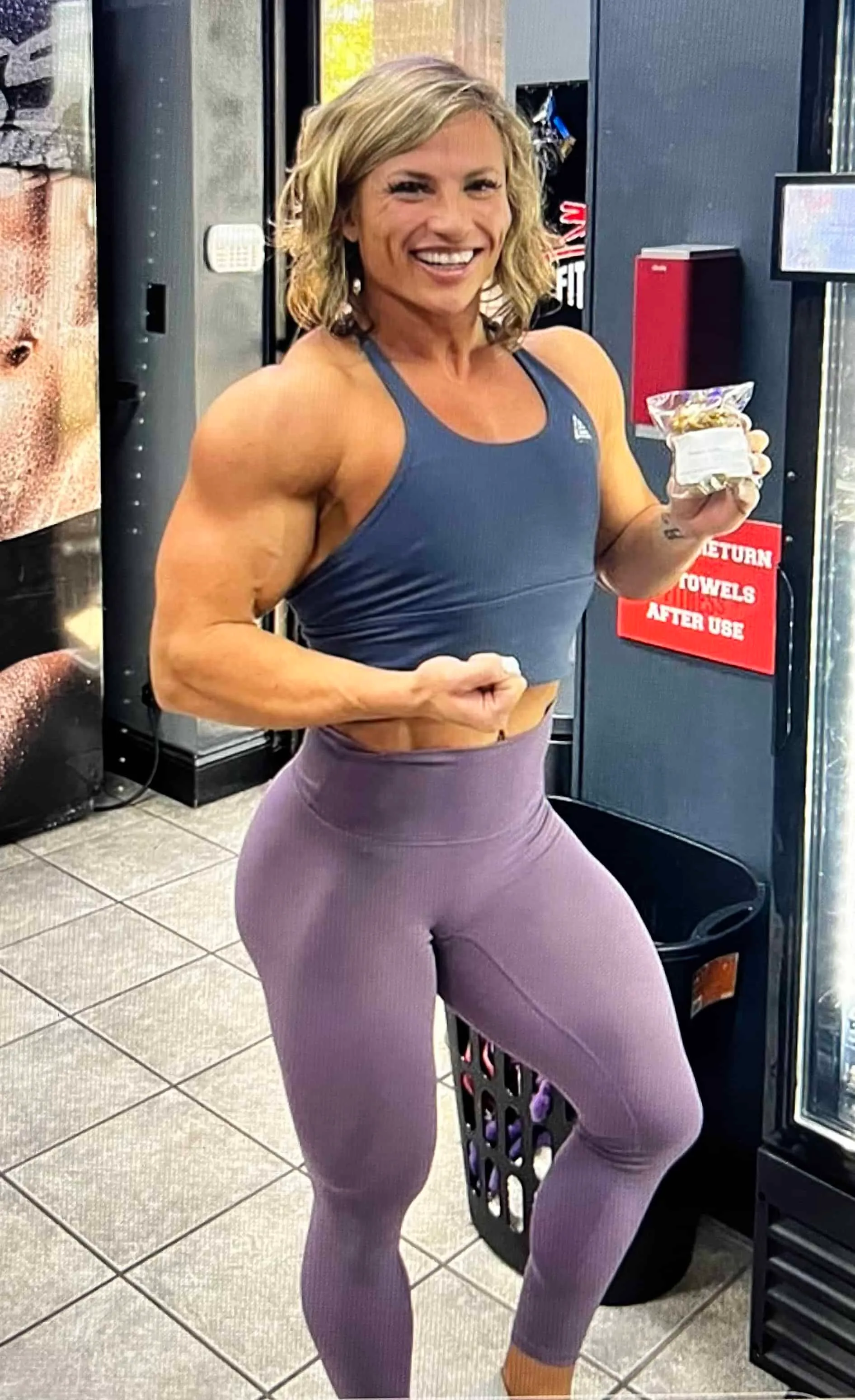 Brooke Walker photo 12 — Bodybuilder, Cheerleader (former), Fitness Trainer, American