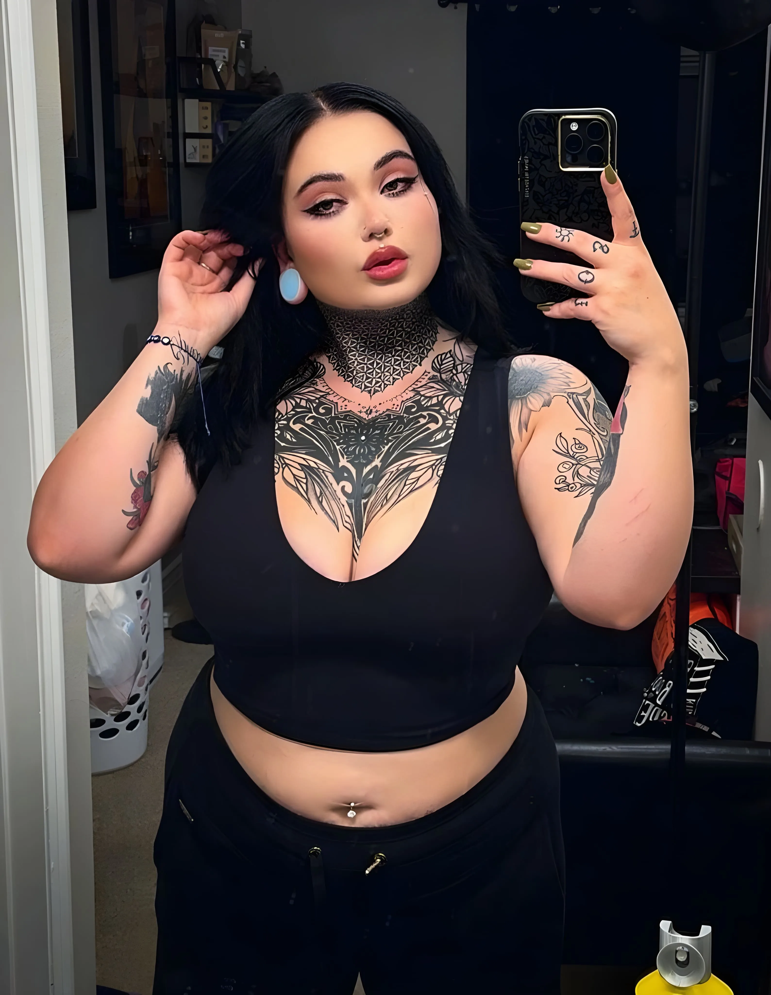 Brooklynn Sapphire photo 8 — Writer, Black