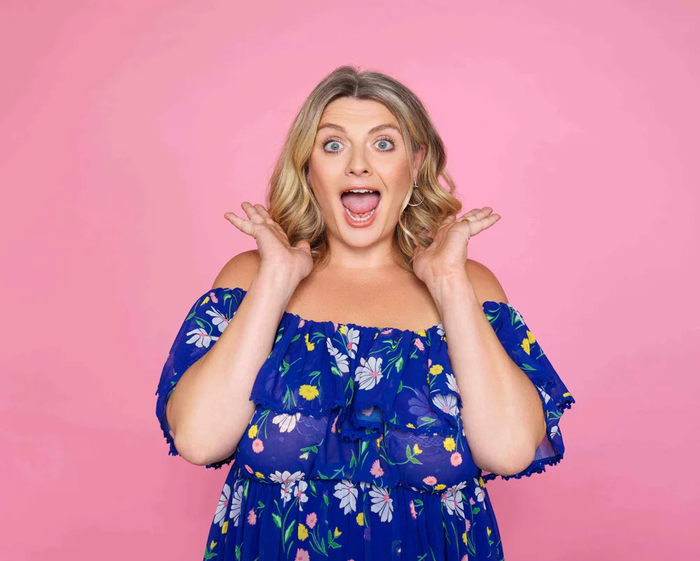 Bryony Gordon photo 3 — BBW, Blue