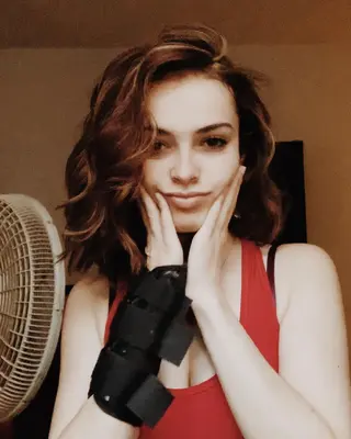 Cailee Kennedy photo 13 — American, Brown
