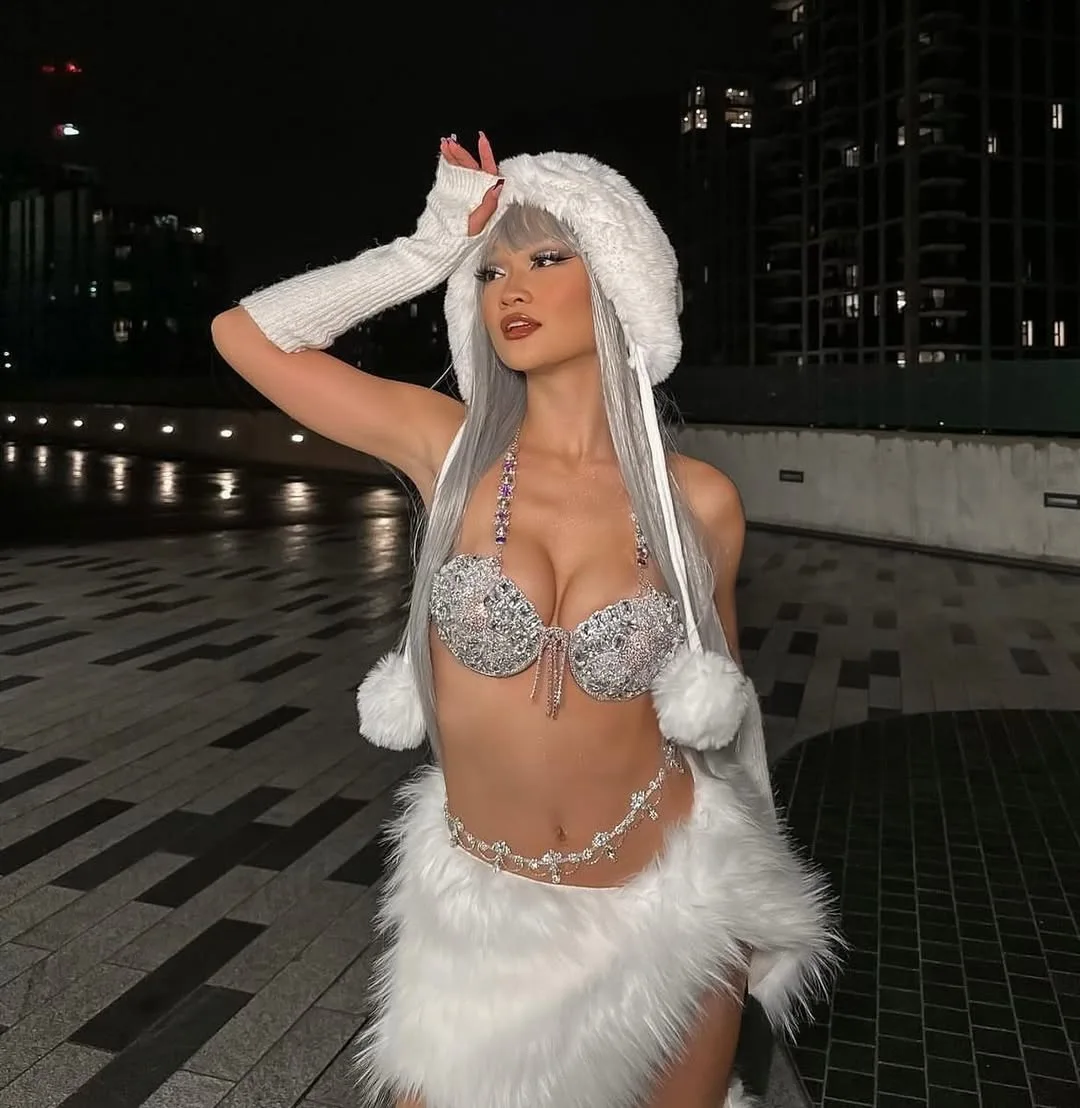 Callina Liang photo 12 — Actress, TikTok Star (former), Canadian),  (English),  (Chinese