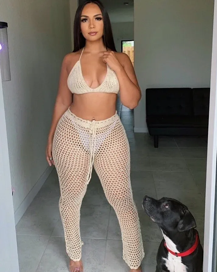 Camila Bernal photo 8 — Brown, Chubby