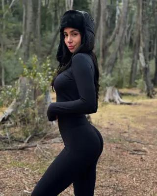 Camnair photo 1 — Argentine, Black