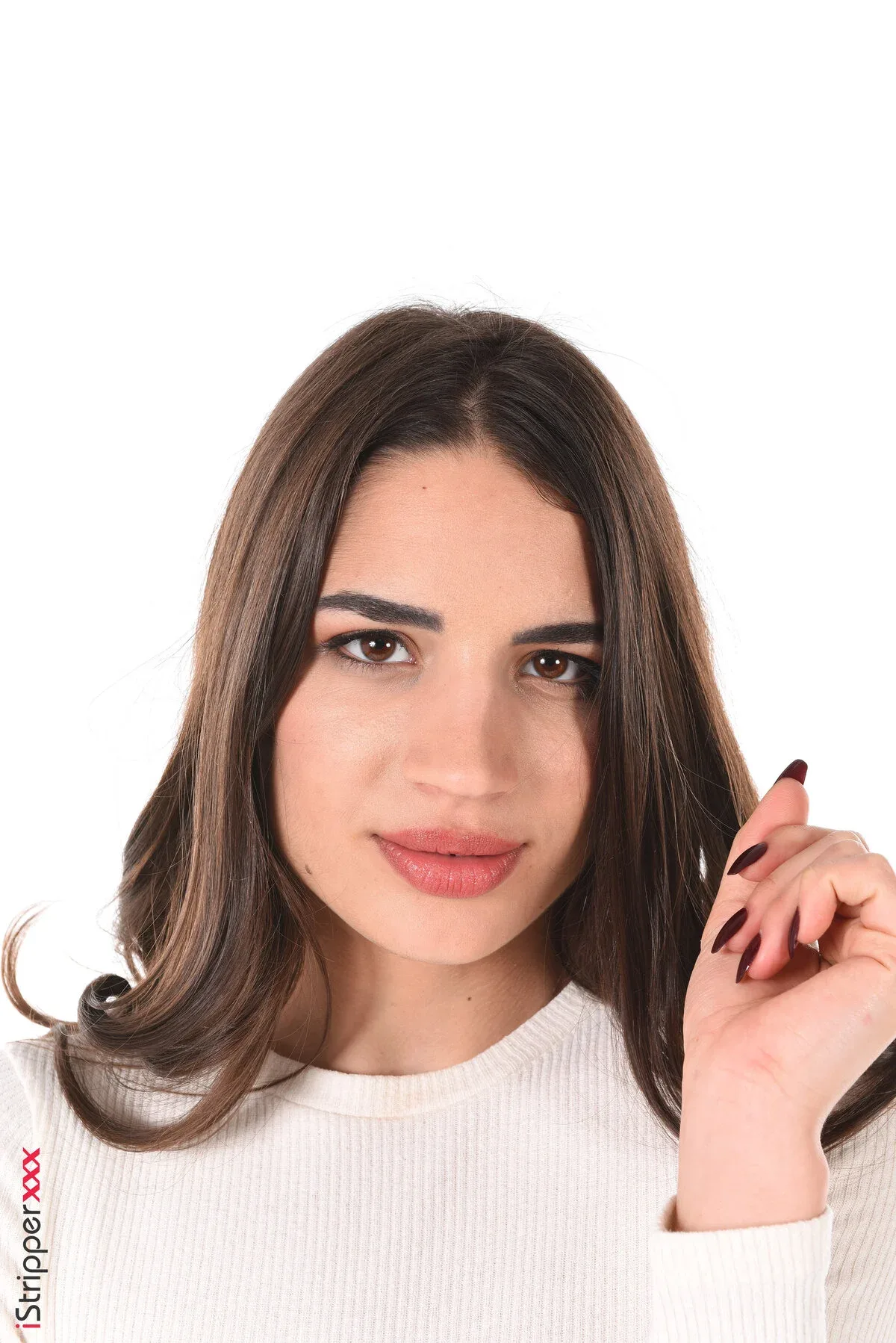 Candie Luciani photo 4 — Brown, Mixed-race (primarily Middle Eastern)