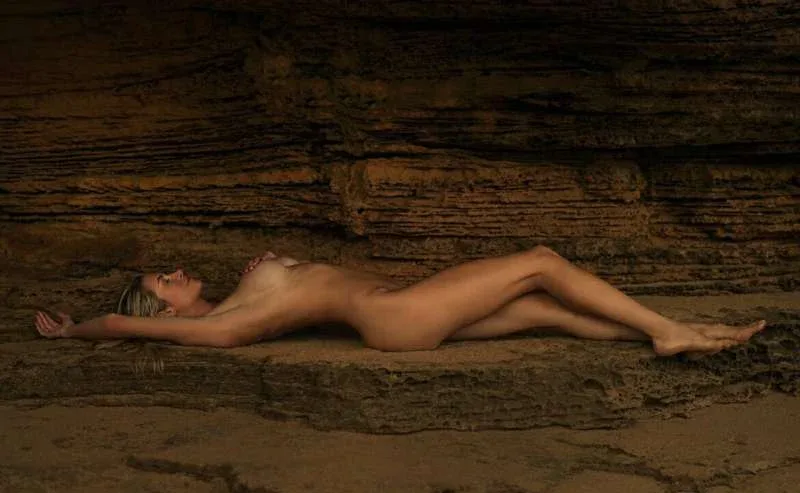 Cara Caru photo 14 — Blonde, Slim