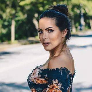 Carla Prata photo 17 — Latin, Ballet Dancer (former), Centerfold (former), Influencer, Model, Presenter