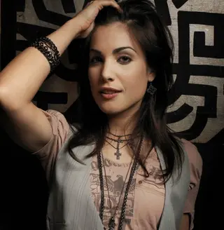 Carly Pope photo 5 — Caucasian, Actress