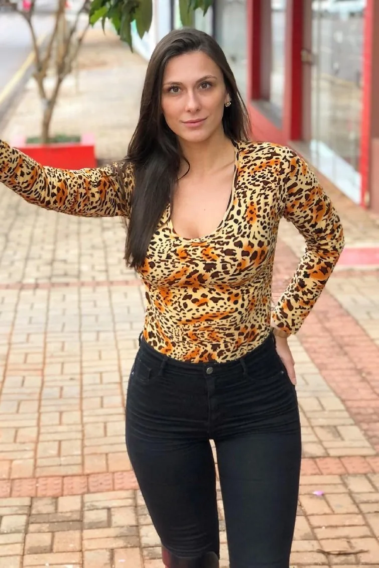 Carol Gass — TikTok Star, YouTuber, Brazilian