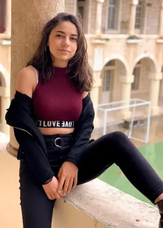 Carole Karam photo 2 — Brown, Slim