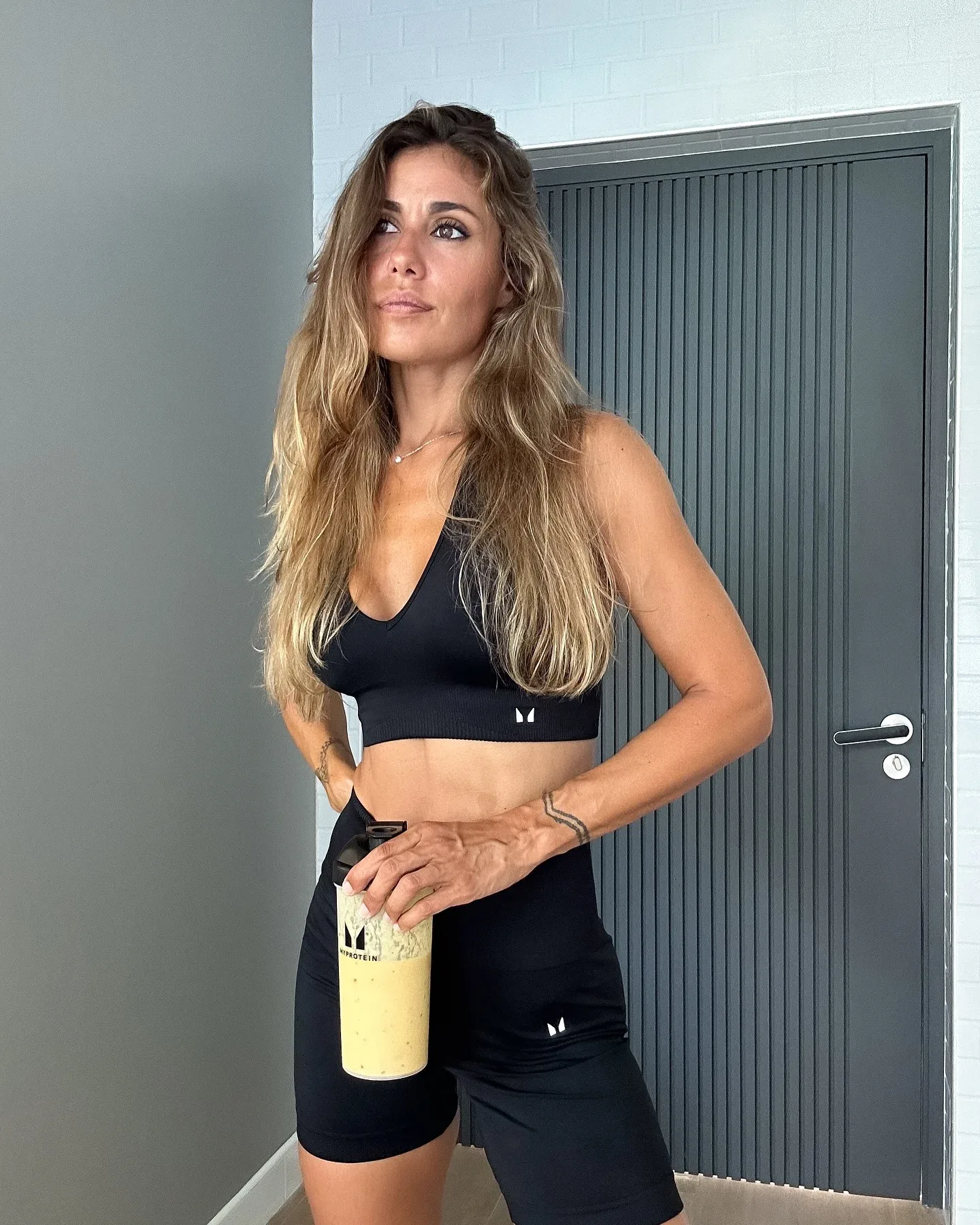 Caroline Coulineau photo 13 — Athletic, Brown