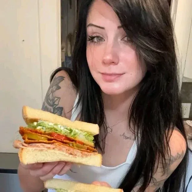 CatKitty21 photo 12 — Adult Model, Camgirl, Porn Star, TikTok Star, YouTuber, American