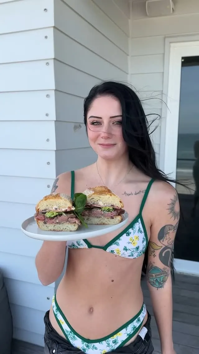 CatKitty21 photo 18 — Adult Model, Camgirl, Porn Star, TikTok Star, YouTuber, American
