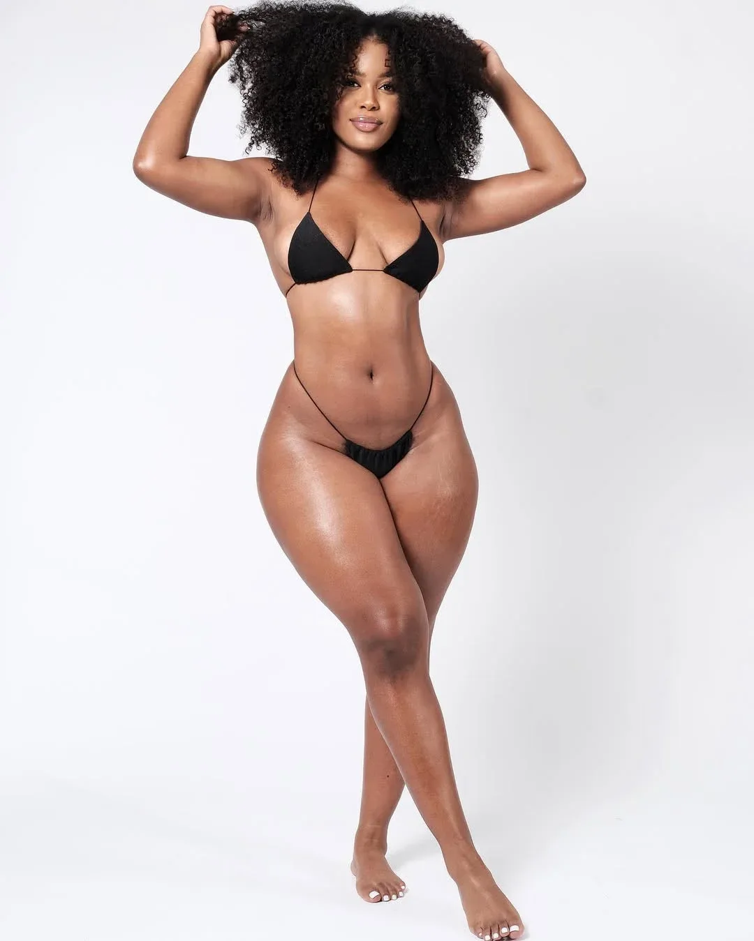 Ceecee Valez photo 9 — Average, Brown