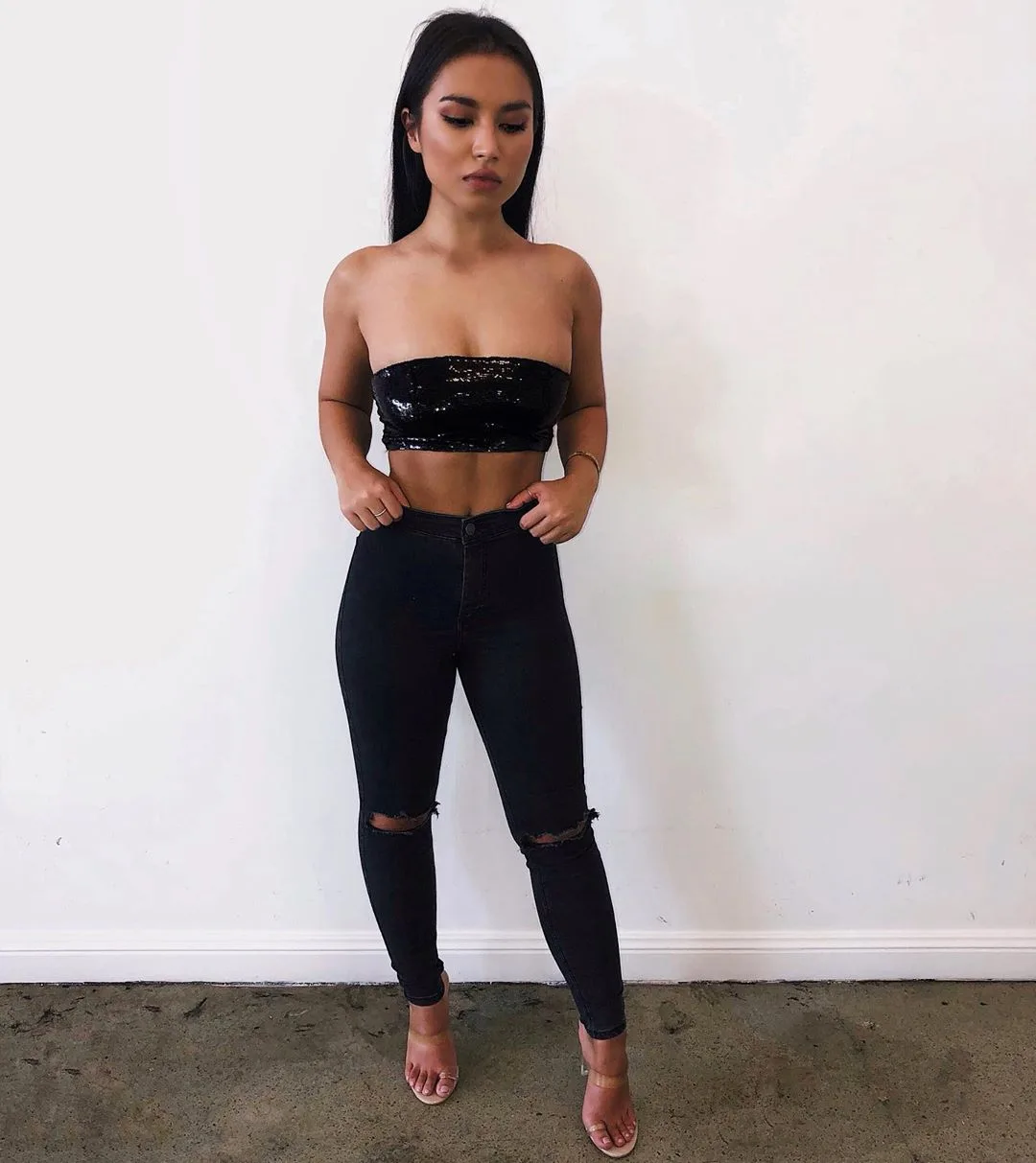 Celeste Than photo 15 — Slim, Brown