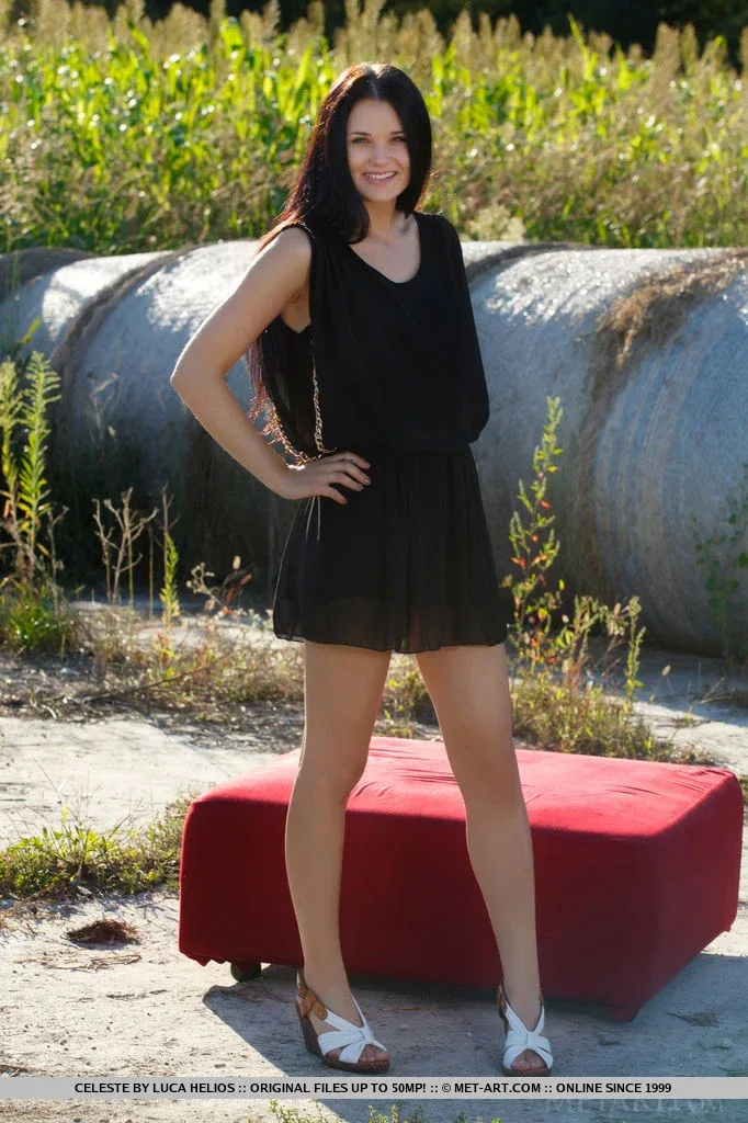 Celeste photo 2 — Black, Slim