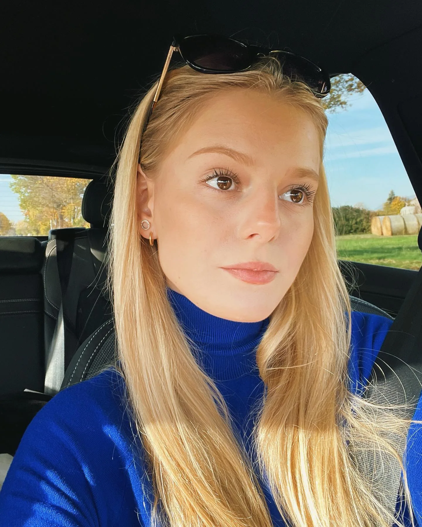 Cerise Bolse photo 6 — Blonde, Caucasian