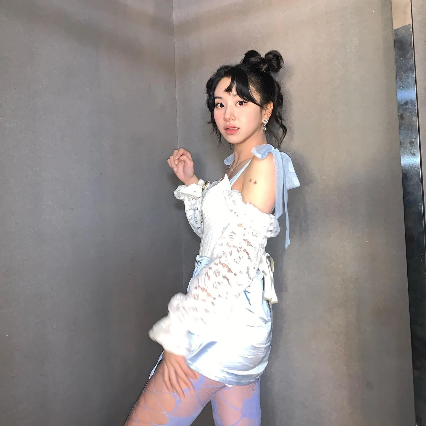 Chaeyoung photo 4 — Brown, Asian
