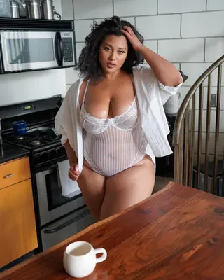 Chantelle Tyler photo 14 — Chubby, Black