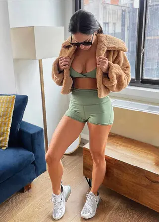 Charly Arnolt photo 15 — Athletic, Brown