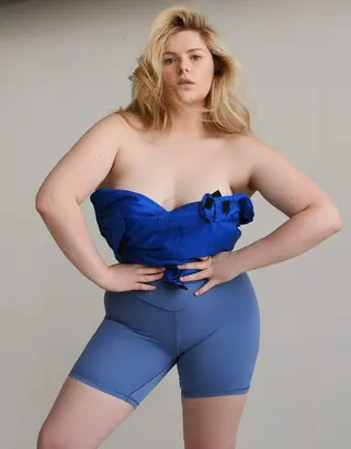 Chelsea Linder photo 3 — Chubby, Green