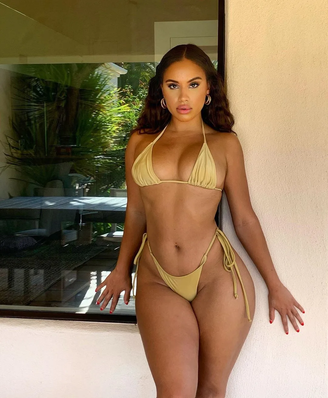 Chey Anderson photo 2 — Brown, Chubby