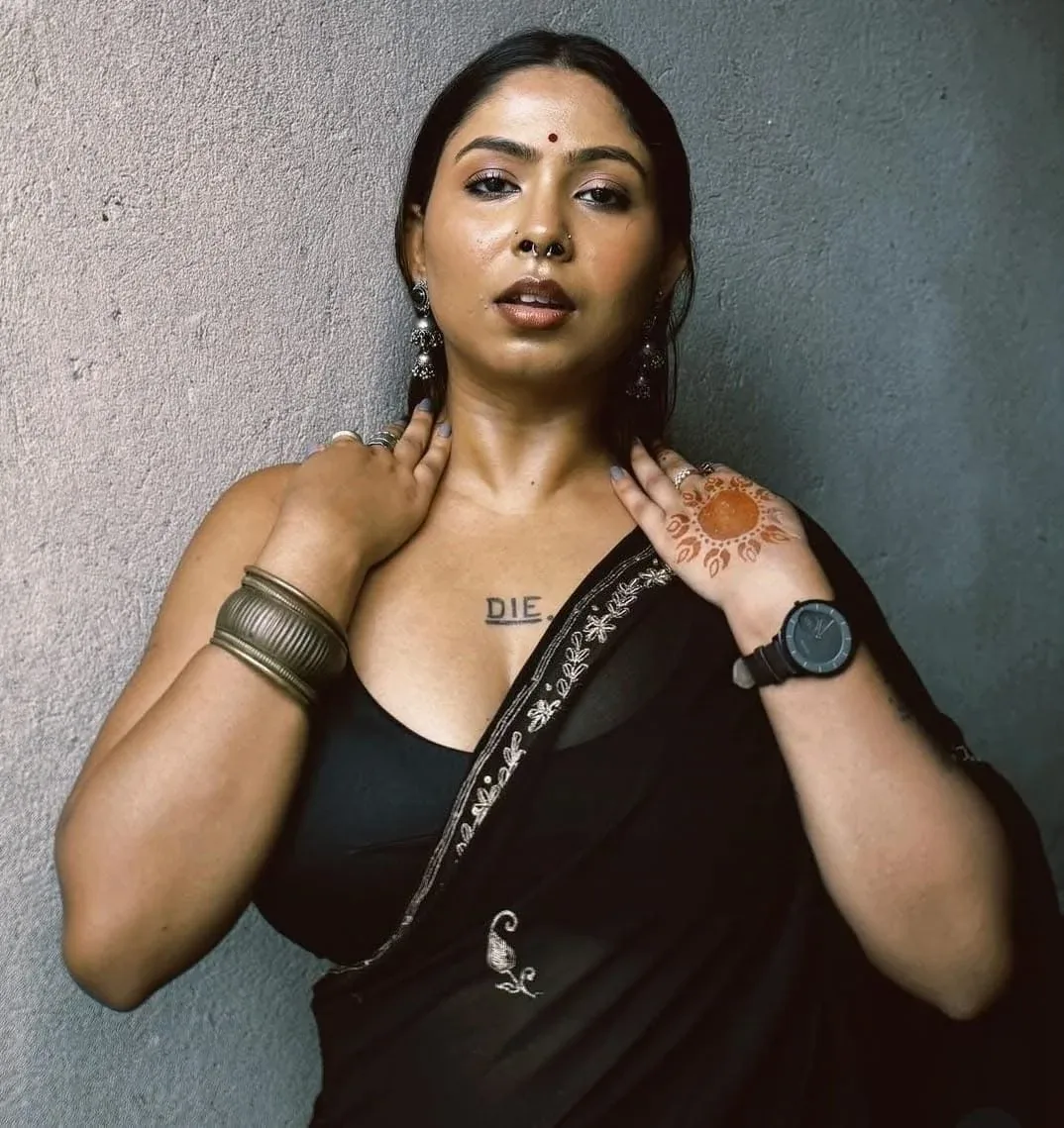 Chirasree Sarkar photo 3 — Chubby, Blue