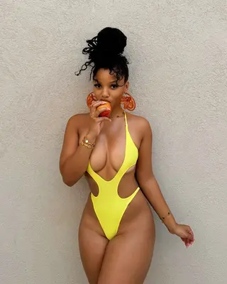 Chloe Bailey (singer) photo 9 — Average, Brown