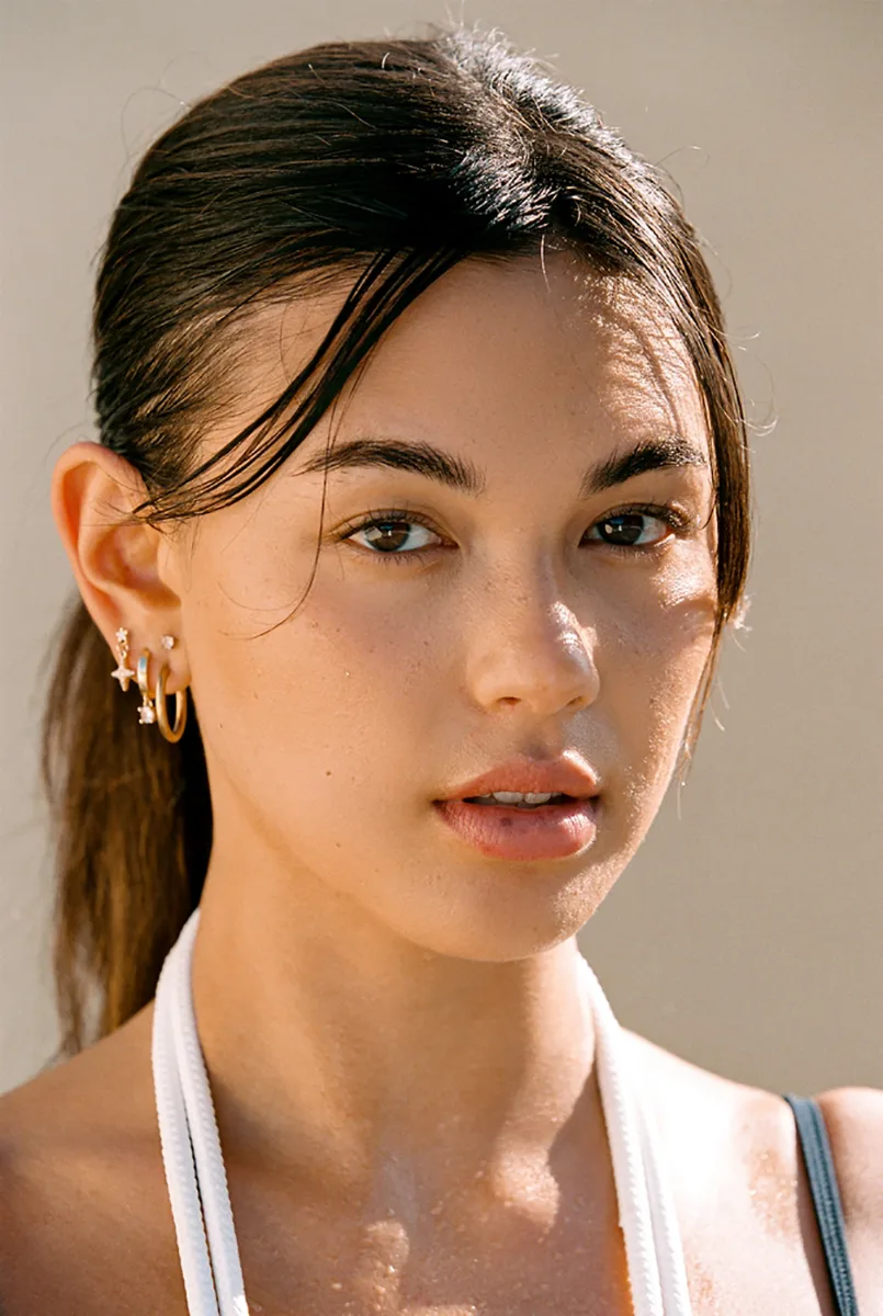 Chonzie Bhota photo 14 — Brown, Slim
