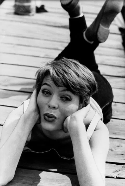 Christa Paffgen photo 8 — Brown, Slim