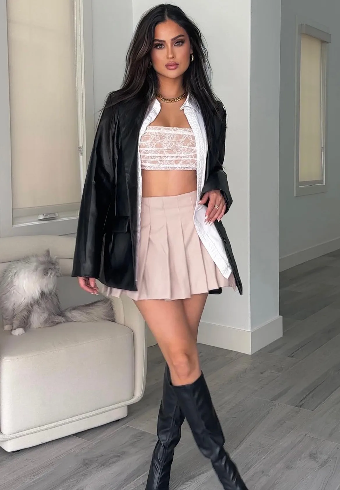 Christen Dominique photo 10 — Brown, Caucasian