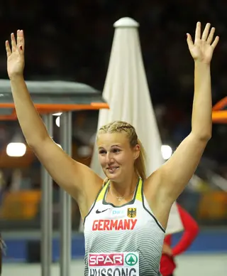 Christin Hussong photo 2 — Blonde, Athletic