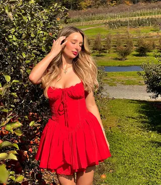 Christina Kelly photo 7 — American, Blonde