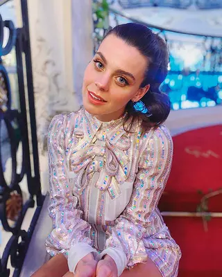 Clara Alvarado photo 11 — Caucasian, Actress, Musician, Sportswoman: Rhythmic Gymnast (former), Sportswoman: Runner (former)