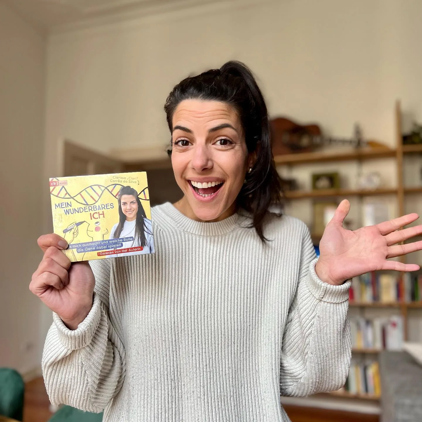 Clarissa Correa Da Silva photo 15 — Science Communicator, TV Host, German