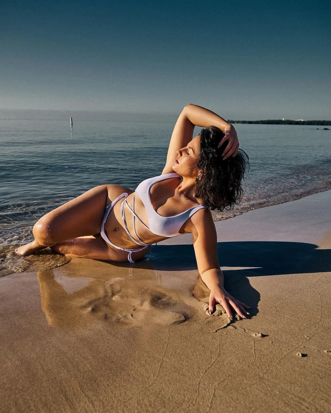 Claudia Martinez photo 6 — Dentist, Glamour Model, United States