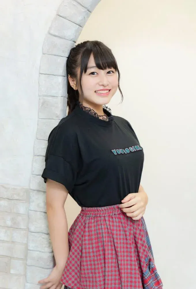 Coco Hayashi photo 2 — Average, Asian