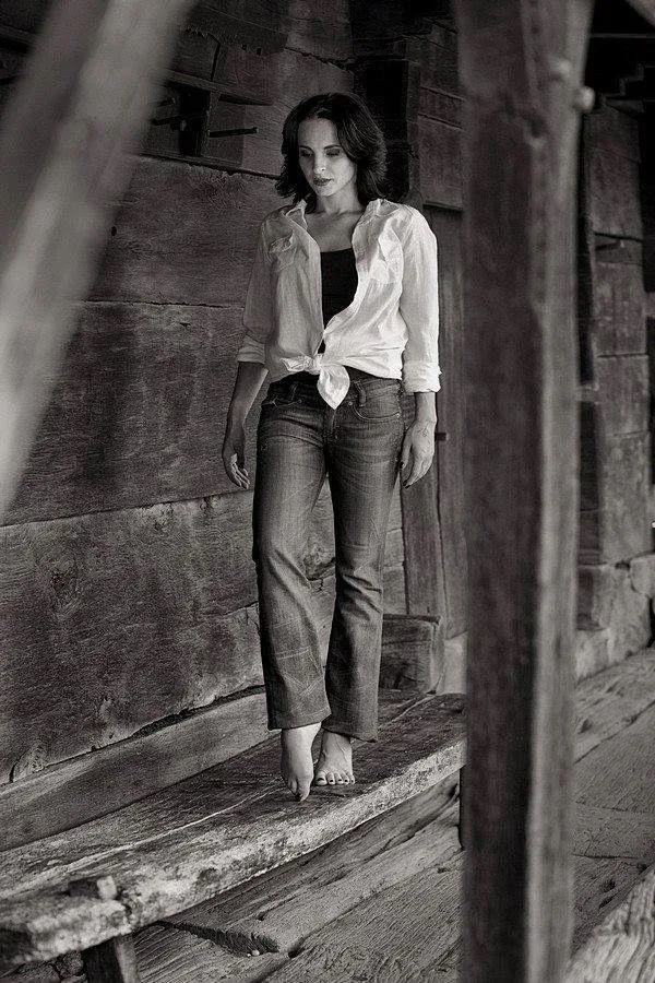 Corina Ungureanu photo 15 — Average, Brown