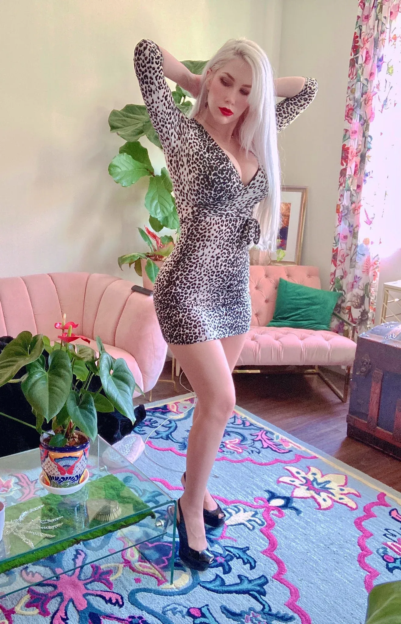 Crystal Graziano photo 14 — Blonde, Average