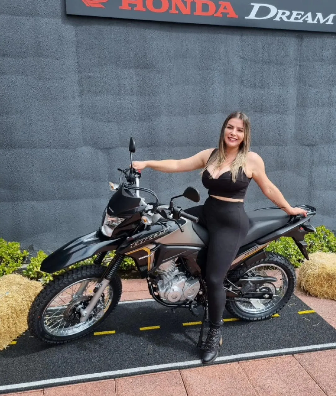 Daiane Cardoso photo 11 — Caucasian, Influencer, TikTok Star, Trucker, YouTuber