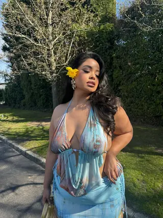Daisy Christina photo 14 — Black, Chubby