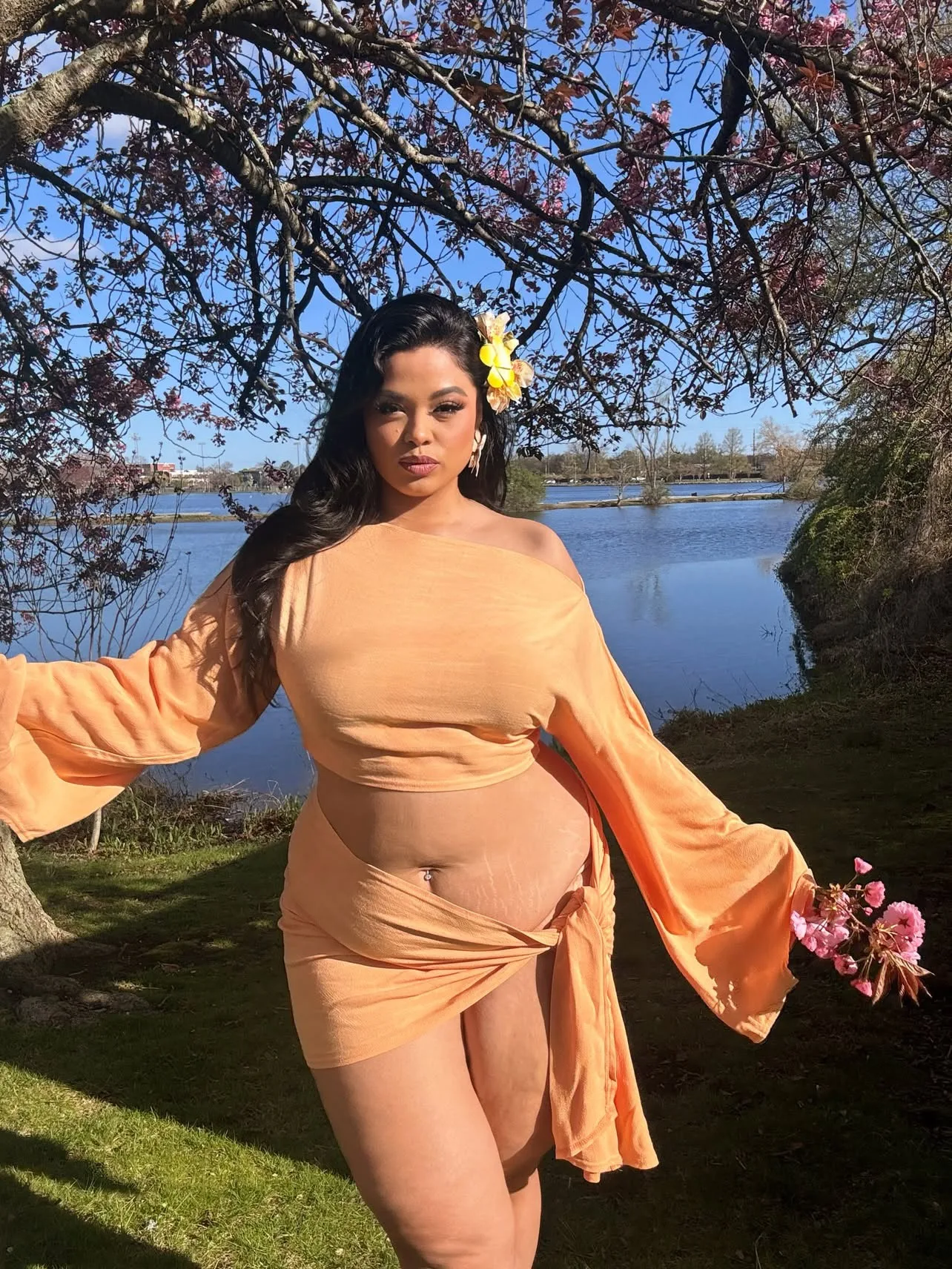 Daisy Christina photo 2 — Black, Chubby