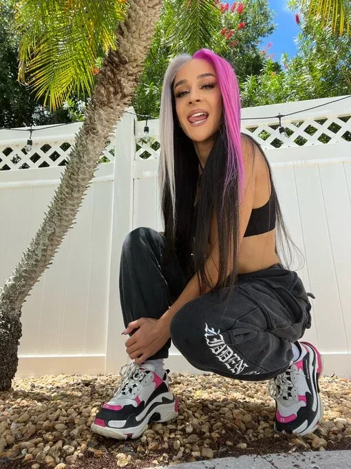 Dakota Kai photo 1 — New Zealander, Brown