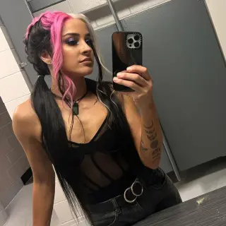 Dakota Kai photo 9 — Athletic, Hazel