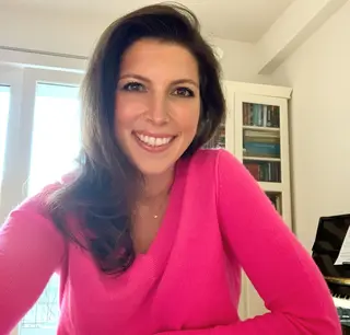 Damla Hekimoglu photo 15 — Journalist, German