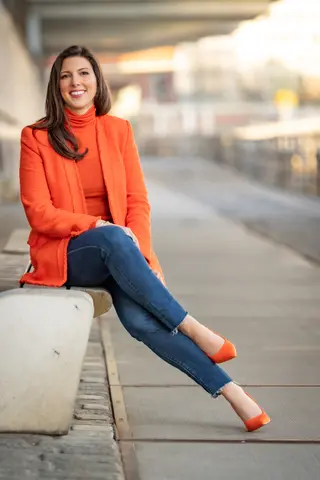 Damla Hekimoglu photo 8 — Brown, Middle Eastern